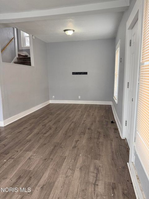 Tiny photo for 2026 Hawthorne Street, Toledo, OH 43606 (MLS # 10004119)