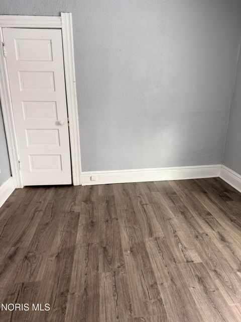 Tiny photo for 2026 Hawthorne Street, Toledo, OH 43606 (MLS # 10004119)