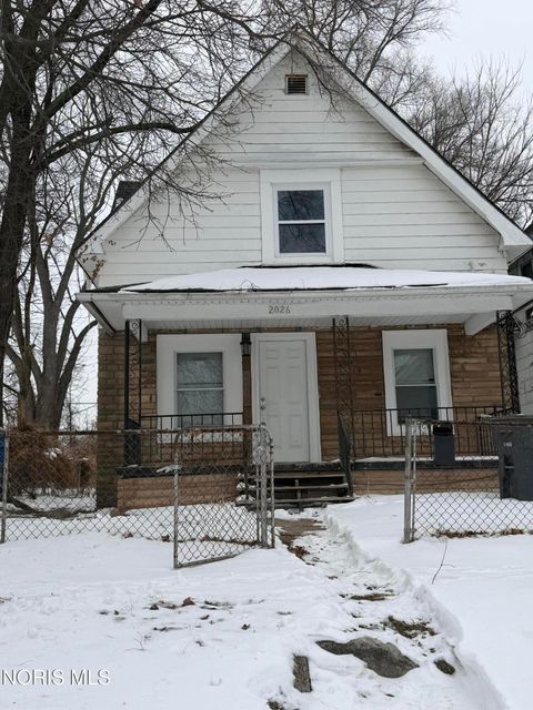 Photo of 2026 Hawthorne Street, Toledo, OH 43606 (MLS # 10004119)
