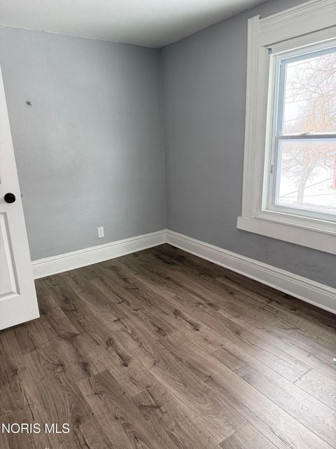 Tiny photo for 2026 Hawthorne Street, Toledo, OH 43606 (MLS # 10004119)