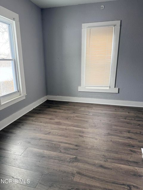 Tiny photo for 2026 Hawthorne Street, Toledo, OH 43606 (MLS # 10004119)