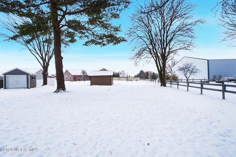 Tiny photo for 1421 E Sandusky Street, Findlay, OH 45840 (MLS # 10003908)