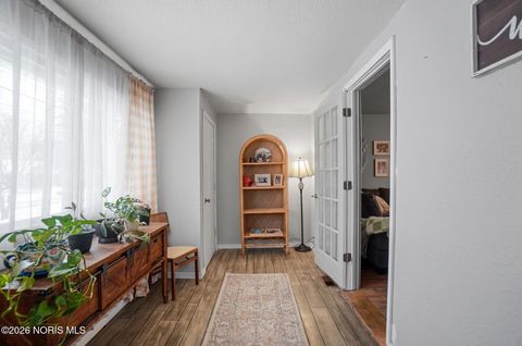 Tiny photo for 1421 E Sandusky Street, Findlay, OH 45840 (MLS # 10003908)