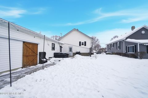 Tiny photo for 1421 E Sandusky Street, Findlay, OH 45840 (MLS # 10003908)
