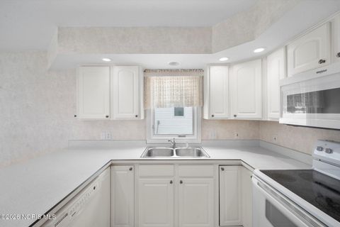 Tiny photo for 26357 W Wexford Drive, Perrysburg, OH 43551 (MLS # 10003944)