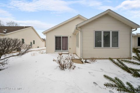 Tiny photo for 26357 W Wexford Drive, Perrysburg, OH 43551 (MLS # 10003944)
