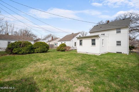 Tiny photo for 423 W Poinsetta Avenue, Toledo, OH 43612 (MLS # 10005733)