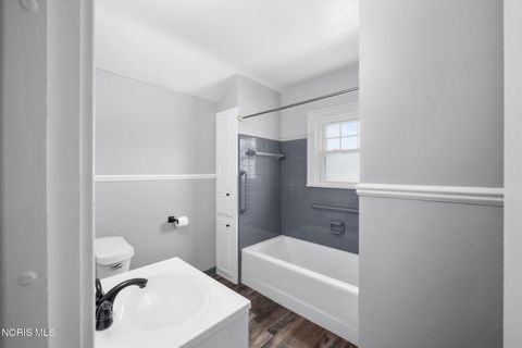 Tiny photo for 423 W Poinsetta Avenue, Toledo, OH 43612 (MLS # 10005733)