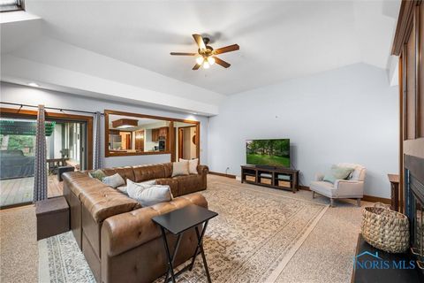 Tiny photo for 4504 Sulgrave Drive, Toledo, OH 43623 (MLS # 10002610)