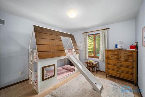 Tiny photo for 4504 Sulgrave Drive, Toledo, OH 43623 (MLS # 10002610)