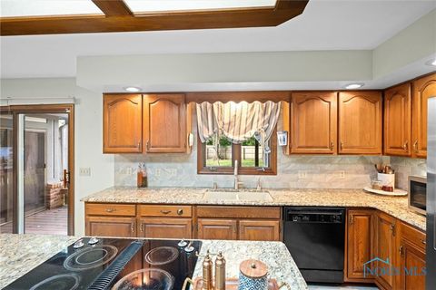 Tiny photo for 4504 Sulgrave Drive, Toledo, OH 43623 (MLS # 10002610)