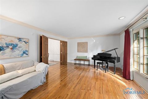 Tiny photo for 4504 Sulgrave Drive, Toledo, OH 43623 (MLS # 10002610)