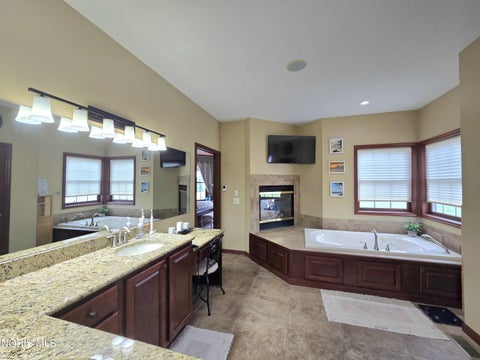 Tiny photo for 4747 County Road 151, Elmore, OH 43416 (MLS # 10010201)