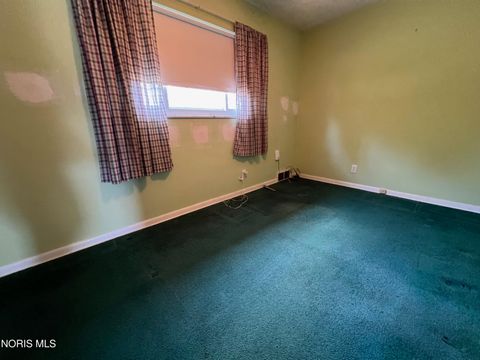 Tiny photo for 2904 Isha Laye Way, Toledo, OH 43606 (MLS # 10004566)