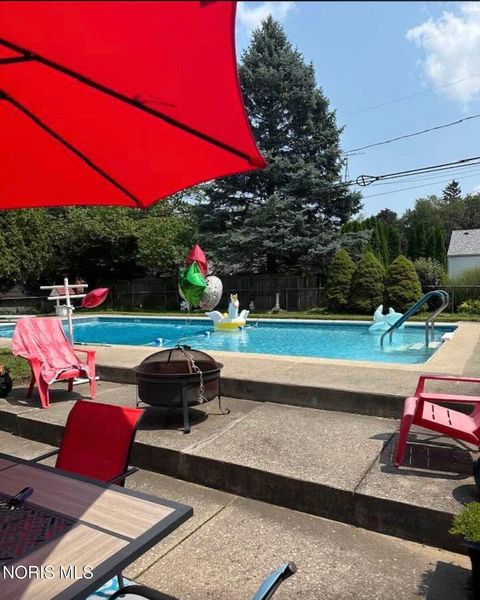 Tiny photo for 2904 Isha Laye Way, Toledo, OH 43606 (MLS # 10004566)