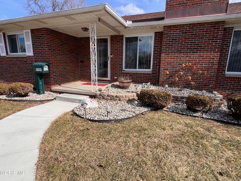 Tiny photo for 2904 Isha Laye Way, Toledo, OH 43606 (MLS # 10004566)