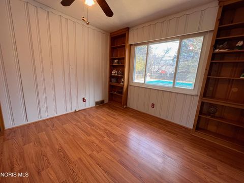 Tiny photo for 2904 Isha Laye Way, Toledo, OH 43606 (MLS # 10004566)