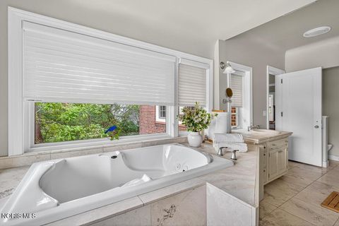 Tiny photo for 4215 River Road, Toledo, OH 43614 (MLS # 10005159)