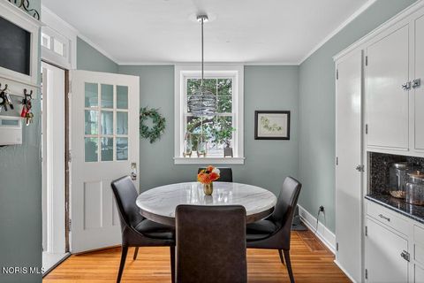 Tiny photo for 4215 River Road, Toledo, OH 43614 (MLS # 10005159)