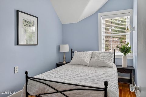 Tiny photo for 4215 River Road, Toledo, OH 43614 (MLS # 10005159)