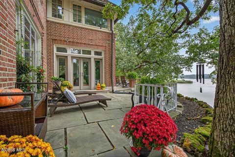 Tiny photo for 4215 River Road, Toledo, OH 43614 (MLS # 10005159)