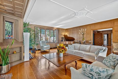 Tiny photo for 4215 River Road, Toledo, OH 43614 (MLS # 10005159)