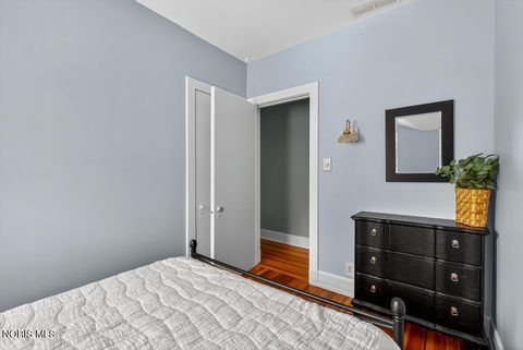 Tiny photo for 4215 River Road, Toledo, OH 43614 (MLS # 10005159)