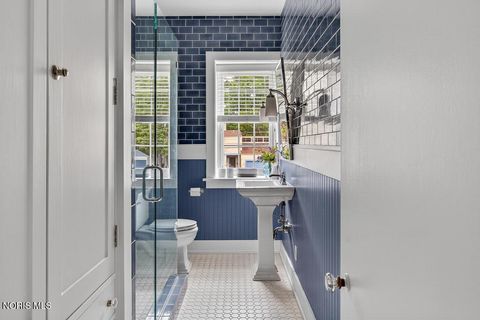 Tiny photo for 4215 River Road, Toledo, OH 43614 (MLS # 10005159)