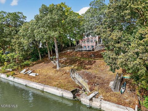 Tiny photo for 4215 River Road, Toledo, OH 43614 (MLS # 10005159)