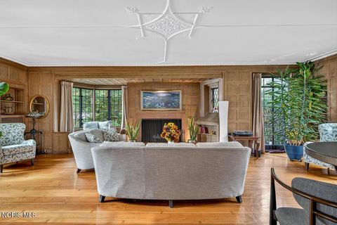 Tiny photo for 4215 River Road, Toledo, OH 43614 (MLS # 10005159)