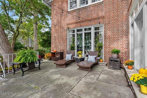 Tiny photo for 4215 River Road, Toledo, OH 43614 (MLS # 10005159)