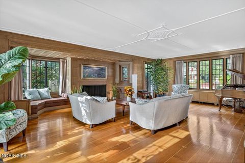 Tiny photo for 4215 River Road, Toledo, OH 43614 (MLS # 10005159)