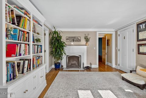 Tiny photo for 4215 River Road, Toledo, OH 43614 (MLS # 10005159)