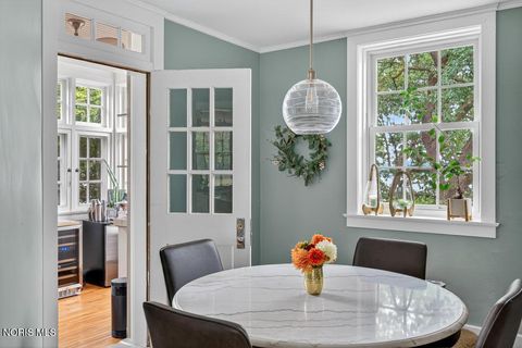 Tiny photo for 4215 River Road, Toledo, OH 43614 (MLS # 10005159)