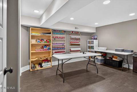 Tiny photo for 4215 River Road, Toledo, OH 43614 (MLS # 10005159)