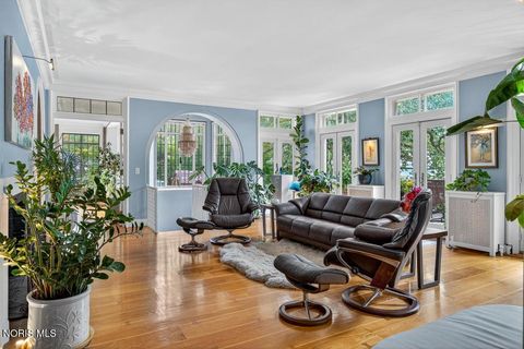 Tiny photo for 4215 River Road, Toledo, OH 43614 (MLS # 10005159)