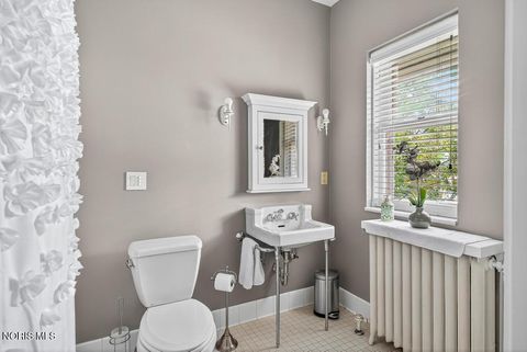 Tiny photo for 4215 River Road, Toledo, OH 43614 (MLS # 10005159)