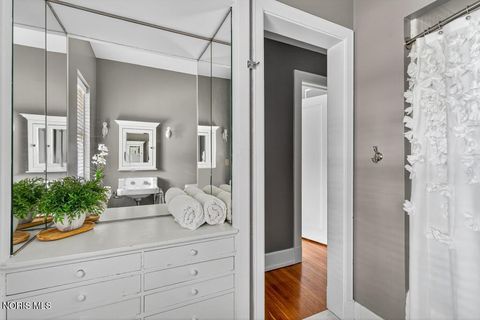 Tiny photo for 4215 River Road, Toledo, OH 43614 (MLS # 10005159)