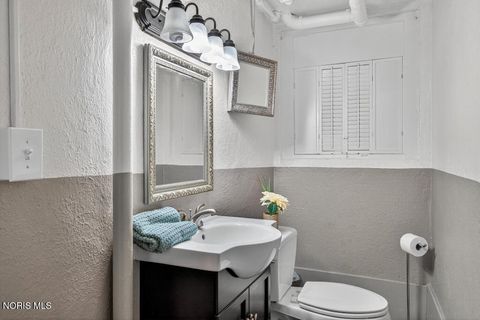 Tiny photo for 4215 River Road, Toledo, OH 43614 (MLS # 10005159)