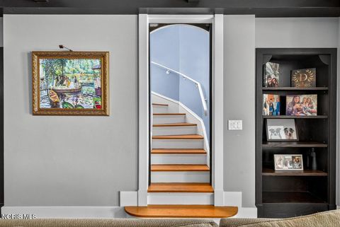 Tiny photo for 4215 River Road, Toledo, OH 43614 (MLS # 10005159)