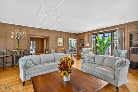 Tiny photo for 4215 River Road, Toledo, OH 43614 (MLS # 10005159)