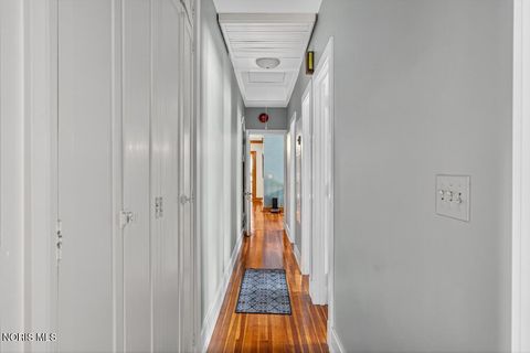 Tiny photo for 4215 River Road, Toledo, OH 43614 (MLS # 10005159)