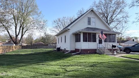 Photo of 3125 Brock Drive, Toledo, OH 43613 (MLS # 10006618)