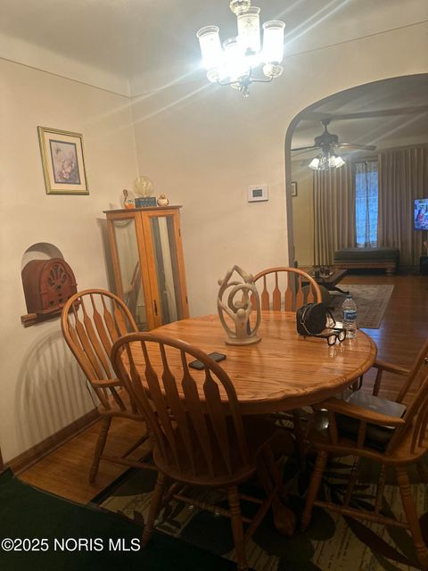 Tiny photo for 2636 Powhattan Parkway, Toledo, OH 43606 (MLS # 10001869)