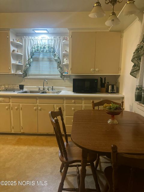 Tiny photo for 2636 Powhattan Parkway, Toledo, OH 43606 (MLS # 10001869)