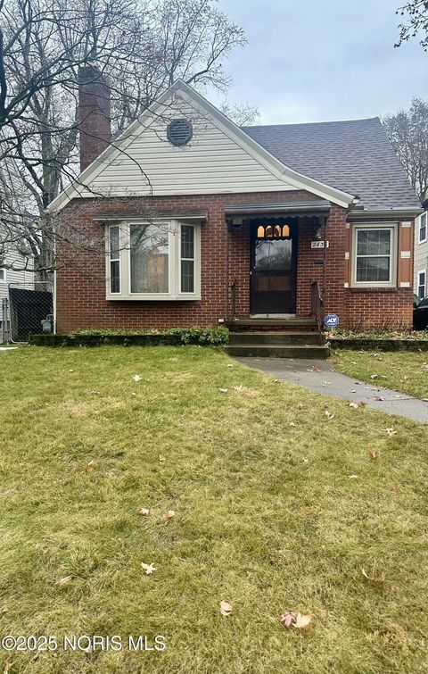 Tiny photo for 2636 Powhattan Parkway, Toledo, OH 43606 (MLS # 10001869)