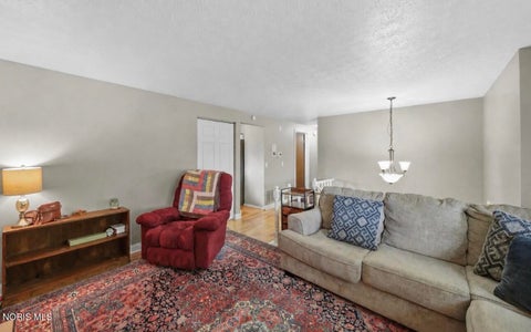 Tiny photo for 5405 Thornbrook Trail, Toledo, OH 43611 (MLS # 10010383)
