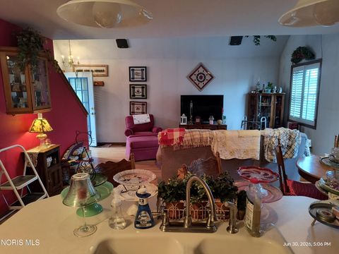 Tiny photo for 1509 Daytona Drive, Toledo, OH 43612 (MLS # 10009909)