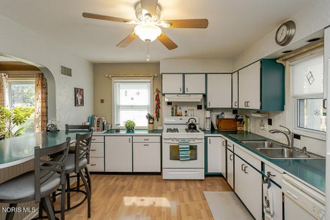 Tiny photo for 1641 Atwood Road, Toledo, OH 43615 (MLS # 10013531)