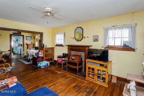 Tiny photo for 3863 Upton Avenue, Toledo, OH 43613 (MLS # 10010938)